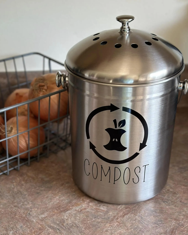 Black-Lettered Kitchen Counter Compost Bin with Stainless Steel Body and Sturdy Handle